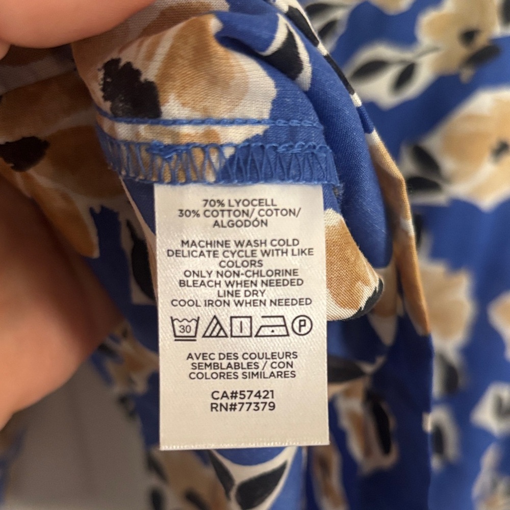 Ann Taylor Blue Blouse with Tan Floral Design size S - Picture 9 of 11